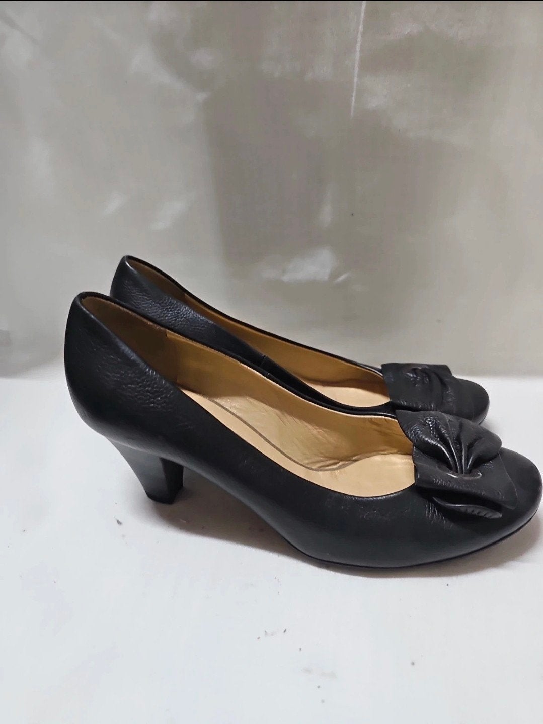 Peter Kaiser Zwarte Pumps met Strik - Maat 38, Kleding | Dames, Schoenen, Ophalen of Verzenden, Zo goed als nieuw, Zwart