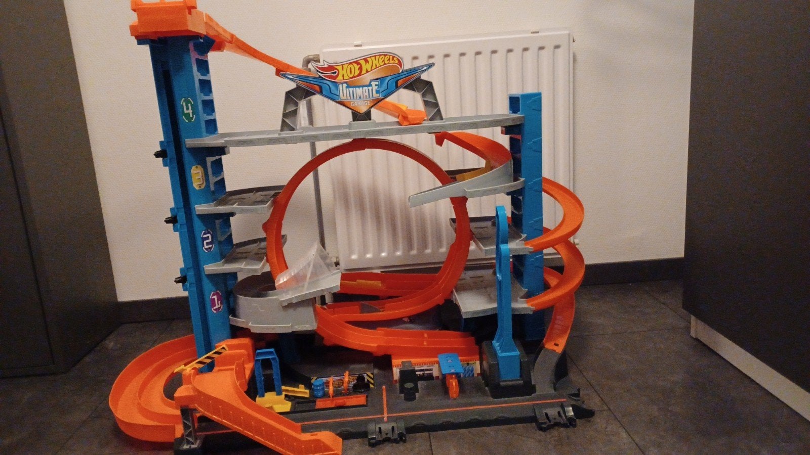 Hot Wheels Ultimate Garage groot, Kinderen en Baby's, Speelgoed | Racebanen, Ophalen, Zo goed als nieuw, Handmatig, Hot Wheels