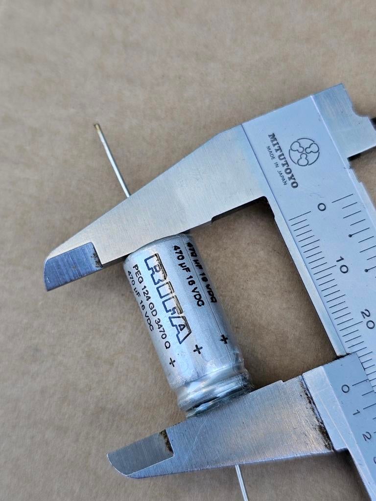 470uF 16V rifa long life, Ophalen of Verzenden, Zo goed als nieuw