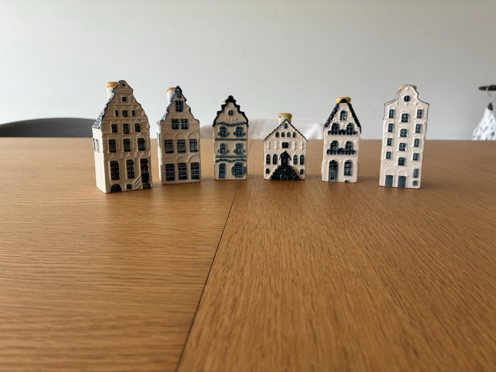 KLM huisjes - Bols Delftware - Set van 6, Verzamelen, Ophalen of Verzenden, Zo goed als nieuw, 41 t/m 60, Gevuld