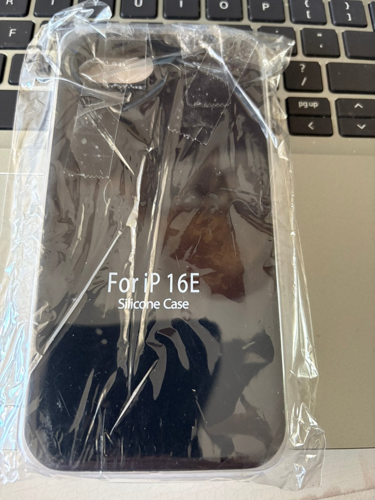 Siliconen hoesje voor I phone ip 16E 12.50 euro, Ophalen, Zwart, IPhone 16e, Nieuw