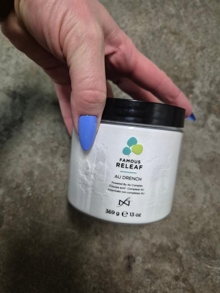 Famous releaf au drench 369gram, Overige kleuren, Nieuw, Ophalen of Verzenden, Handen en Nagels