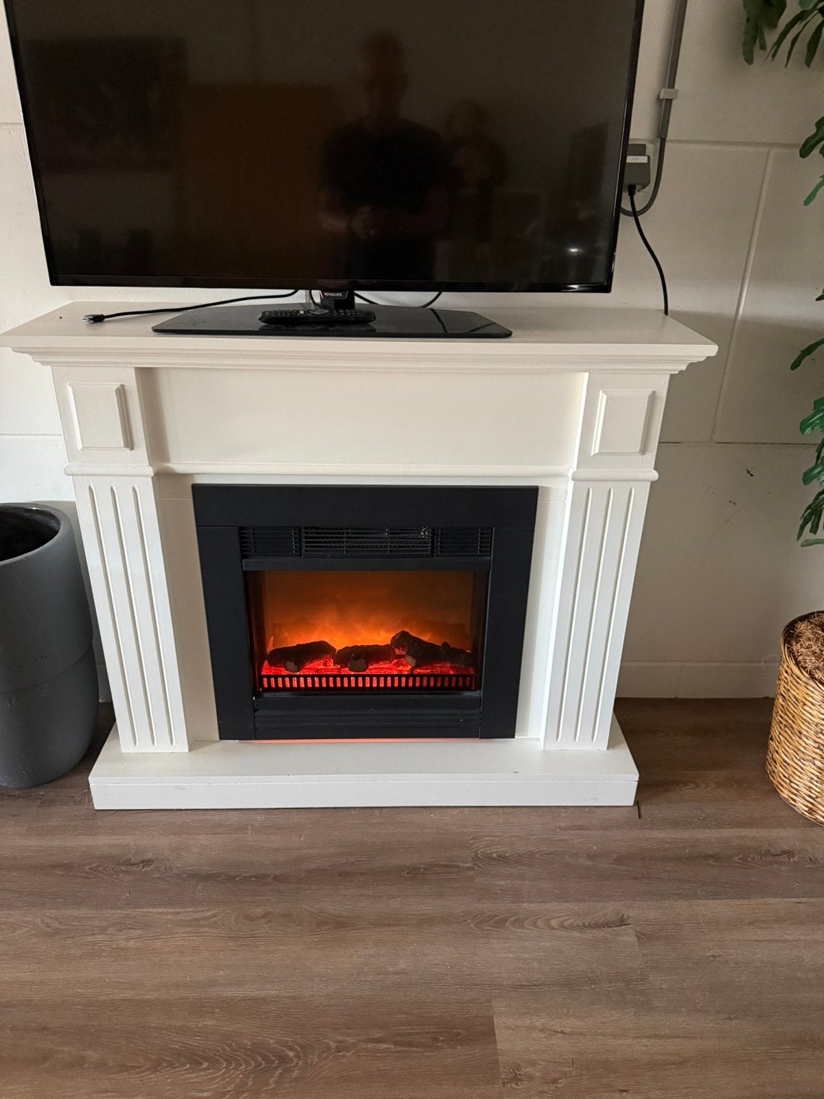 Leuke schouw met elektrische kachel, Huis en Inrichting, Haarden, Ophalen of Verzenden, Zo goed als nieuw, Vrijstaande haard, Elektrische haard