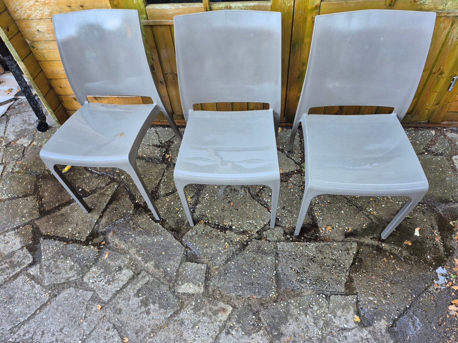 6x Grijze stapelbare tuinstoelen van Xenos, Ophalen, Gebruikt, Kunststof, Stapelbaar