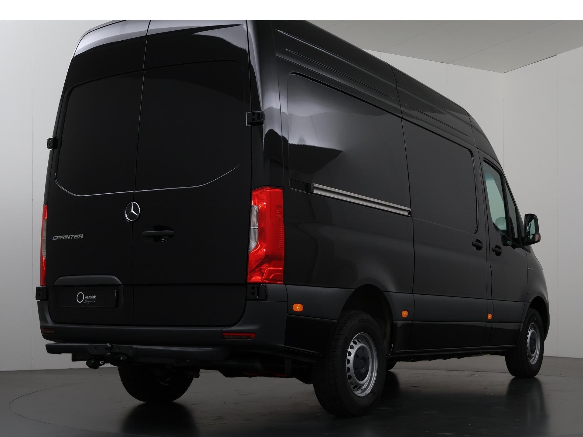 Mercedes-Benz eSprinter 414 GB L2 H2 PRO | 81 kWh | 4250 GVW, Auto's, Bestelauto's, Automaat, Zwart, 2000 kg, 113 kWh
