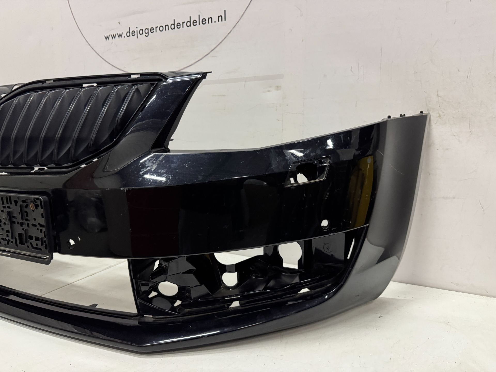 SKODA OCTAVIA VOORBUMPER BUMPER 2013- 5E0807221, Auto-onderdelen, Voor, Skoda, Bumper, Skoda Auto a.s.