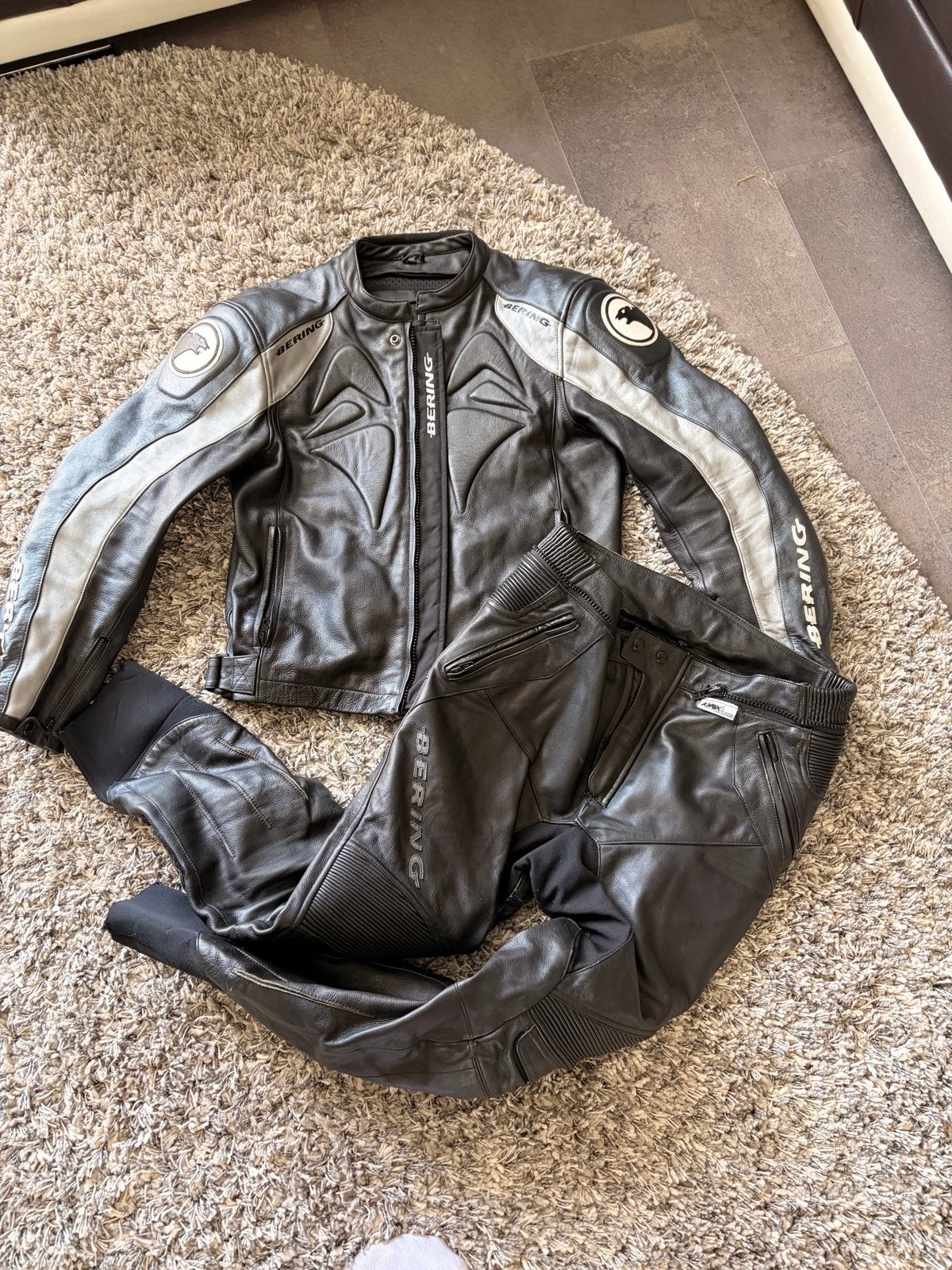 Bering 2-delig Leren Motorpak - Maat L - Zwart/Grijs, Motoren, Kleding | Motorkleding, Ophalen of Verzenden, Tweedehands, Heren