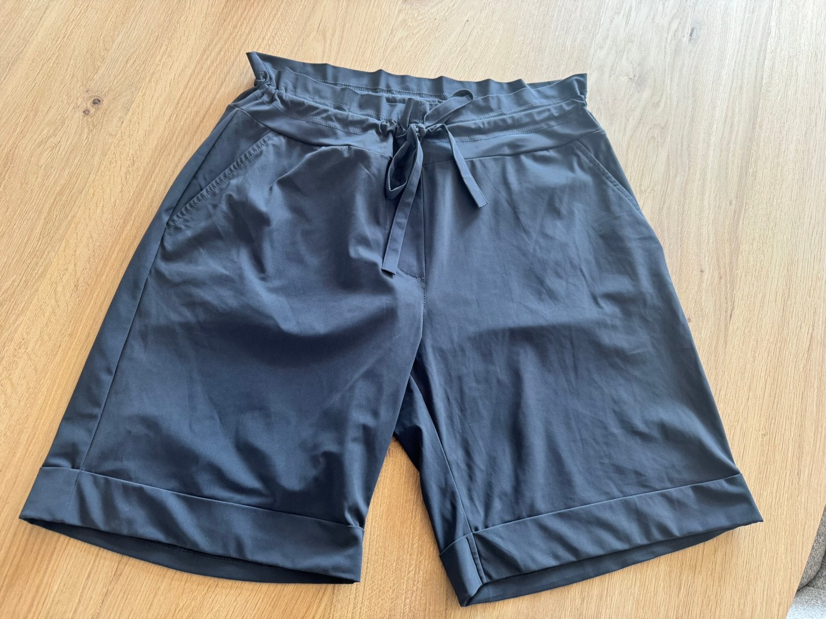Studio Anneloes city bermuda maat M, Kleding | Dames, Maat 38/40 (M), Kort, Ophalen of Verzenden, Zo goed als nieuw