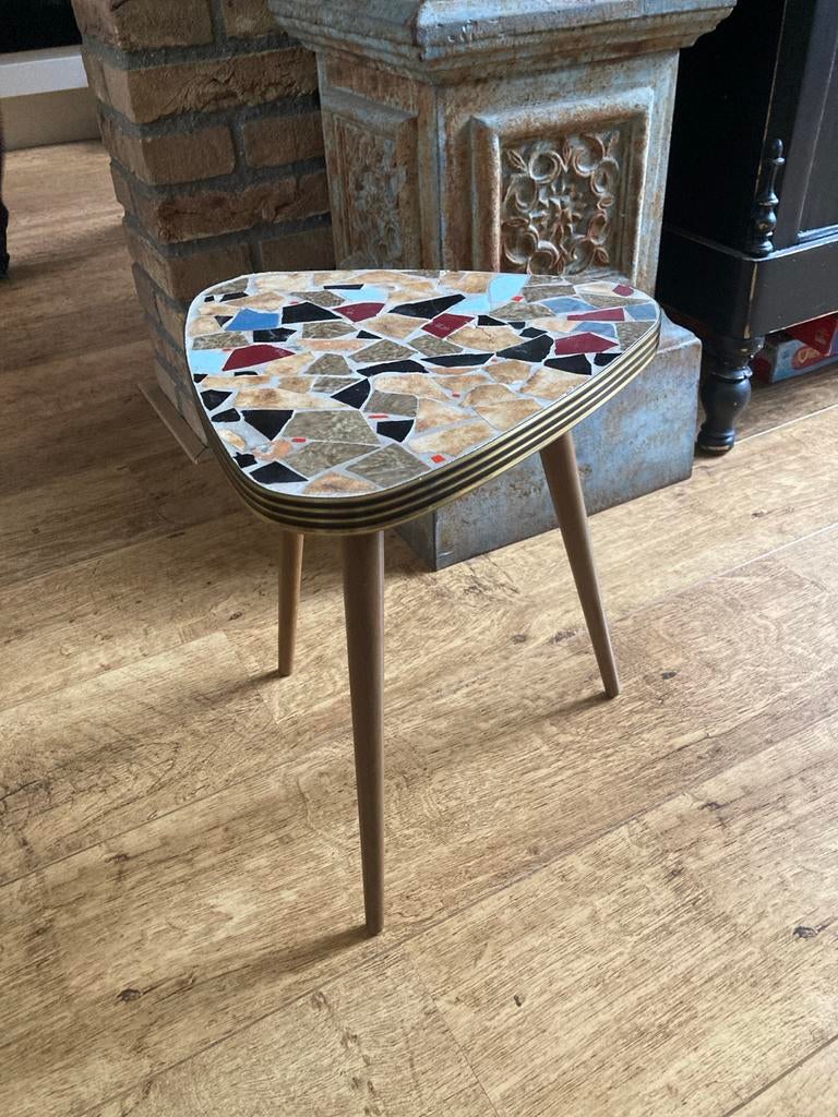 Vintage Bijzettafel Mozaïek Blad - Jaren '60 Stijl, 45 tot 60 cm, Minder dan 55 cm, Gebruikt, Ophalen of Verzenden