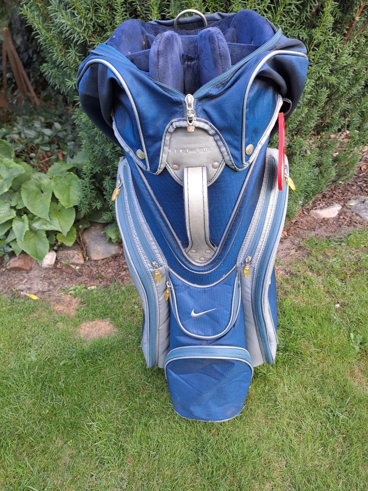 Zeer mooie Nike golftas - Blauw met grijs - in prima staat., Ophalen of Verzenden, Gebruikt, Tas