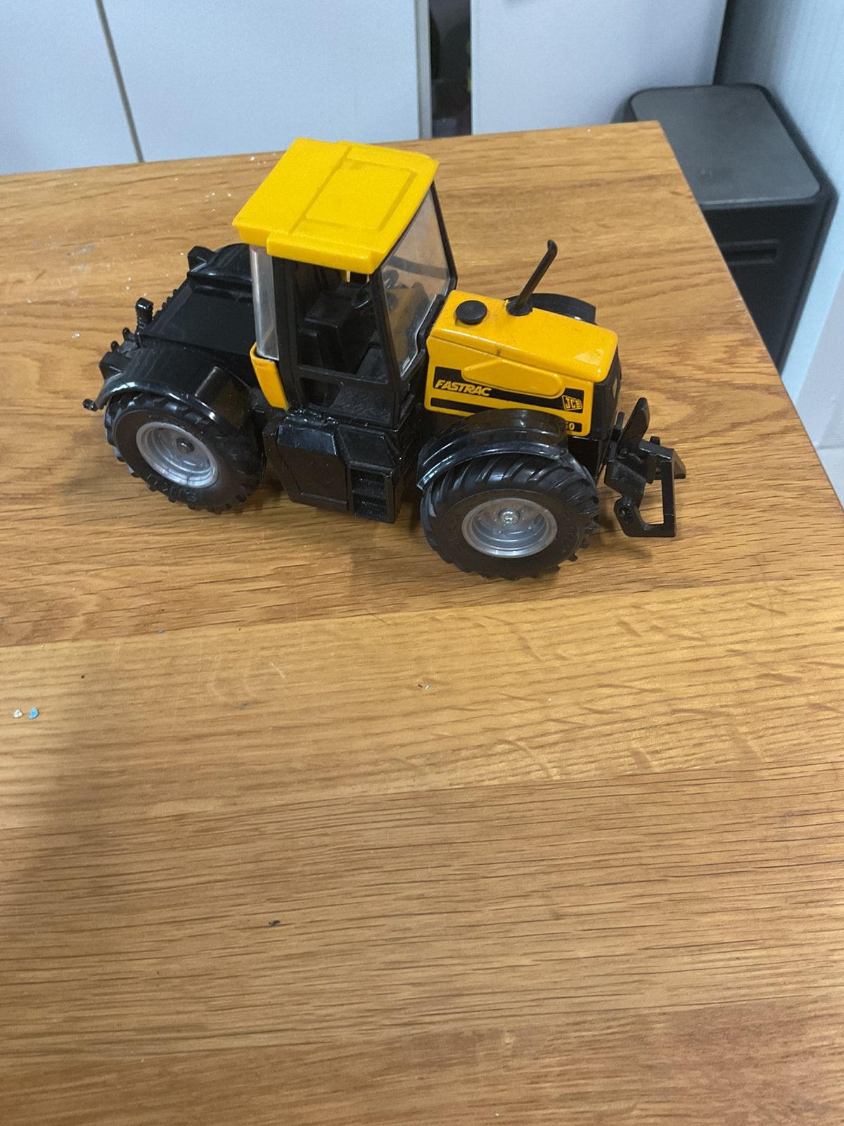JCB Fastrack 2150 van Siku, Ophalen, Zo goed als nieuw