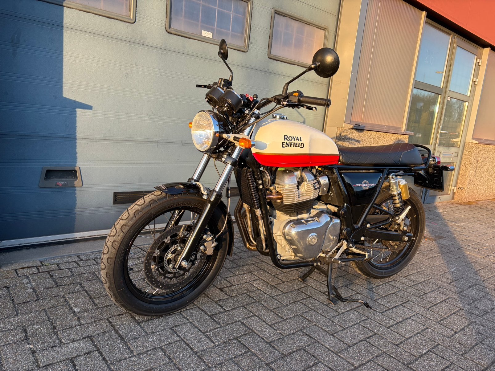 Royal Enfield Interceptor 650CC, 2 cilinders, Minimaal motorrijbewijs A2, 650 cc, 12 t/m 35 kW
