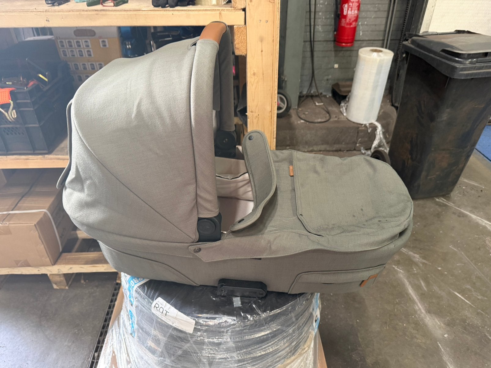 Bak van mutsy kinderwagen alleen de bak, Ophalen, Gebruikt, Combiwagen, Mutsy
