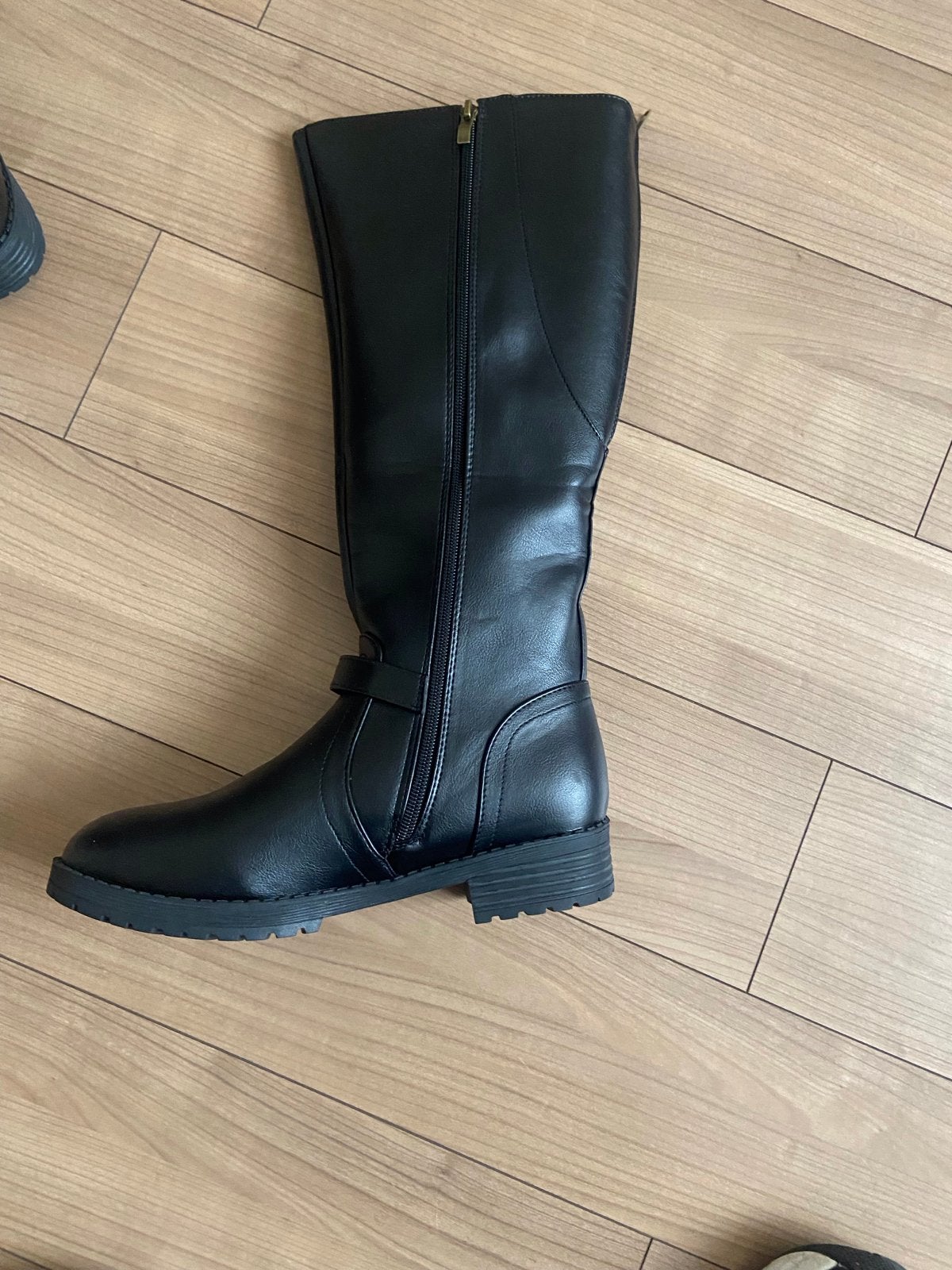 Zwarte hoge laarzen met rits, maat 42.  Nieuw, Kleding | Dames, Hoge laarzen, Zwart, Nieuw, Ophalen of Verzenden