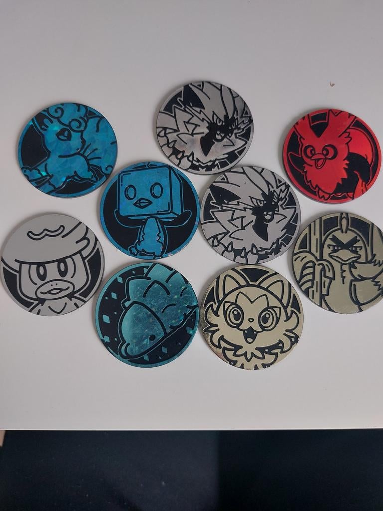 Diverse Pokémon Coins - Unieke Verzameling, Ophalen of Verzenden, Zo goed als nieuw