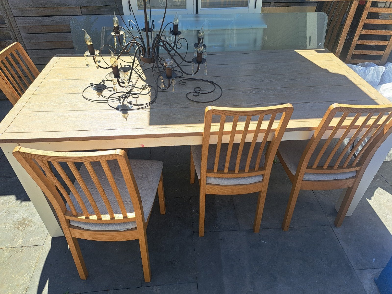 gratis tafel, stoelen, lamp, Ophalen of Verzenden, Gebruikt