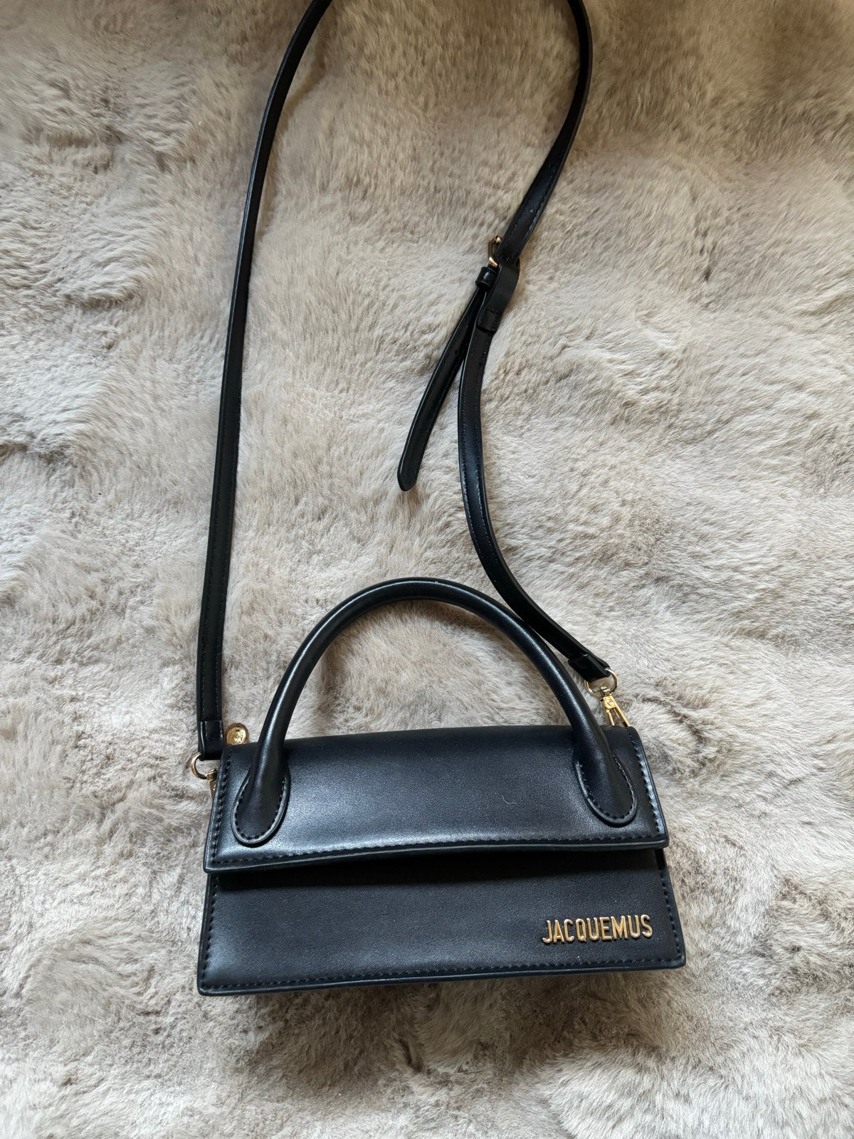 Jacquemus Le Chiquito tasje - Zwart, Sieraden, Tassen en Uiterlijk, Tassen | Damestassen, Ophalen of Verzenden, Zo goed als nieuw