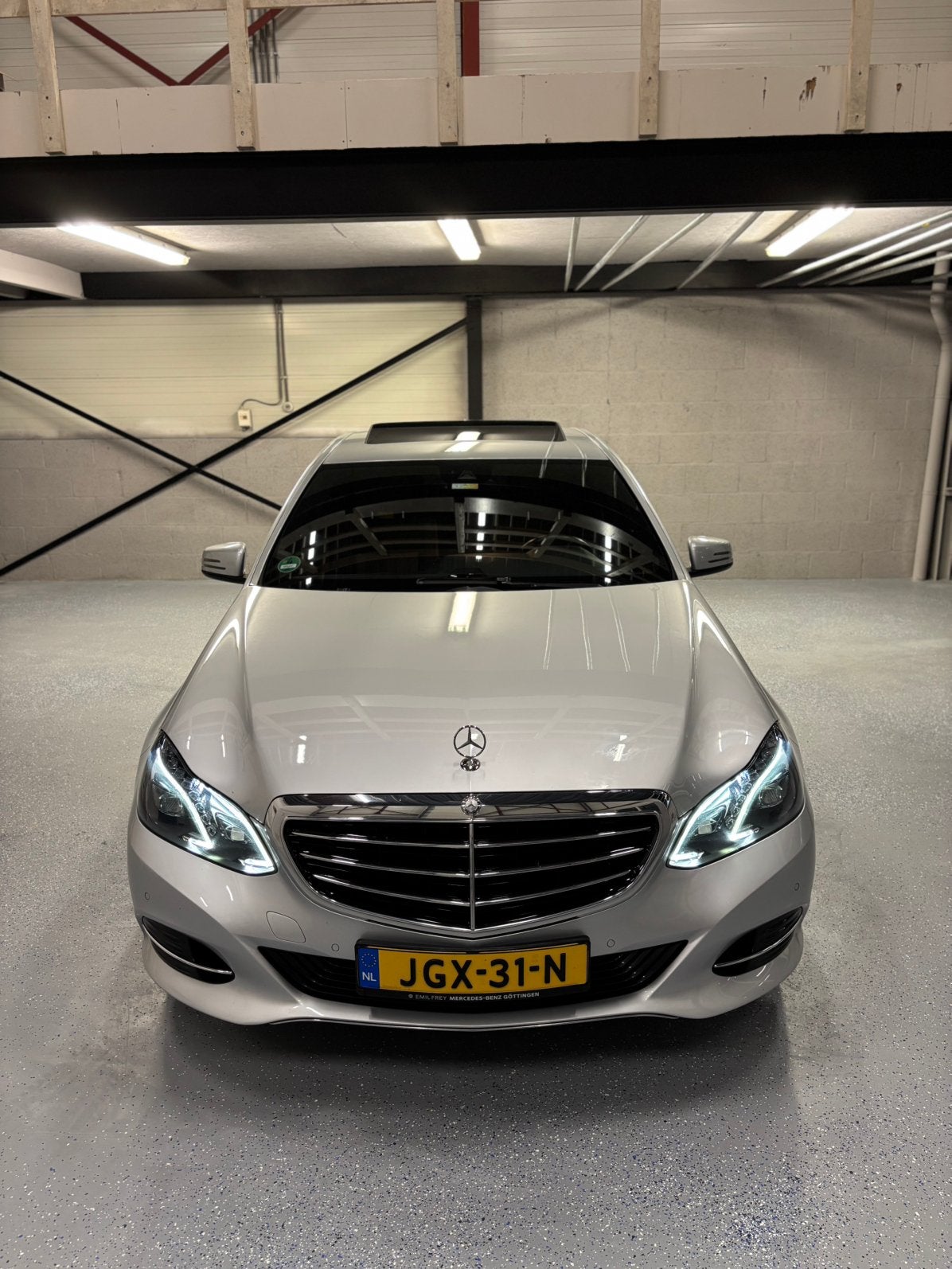 Mercedes-Benz E-Klasse E400 3.0 340pk Aut7 2013 Grijs, Dealer onderhouden, Achterwielaandrijving, 2000 kg, 2996 cc