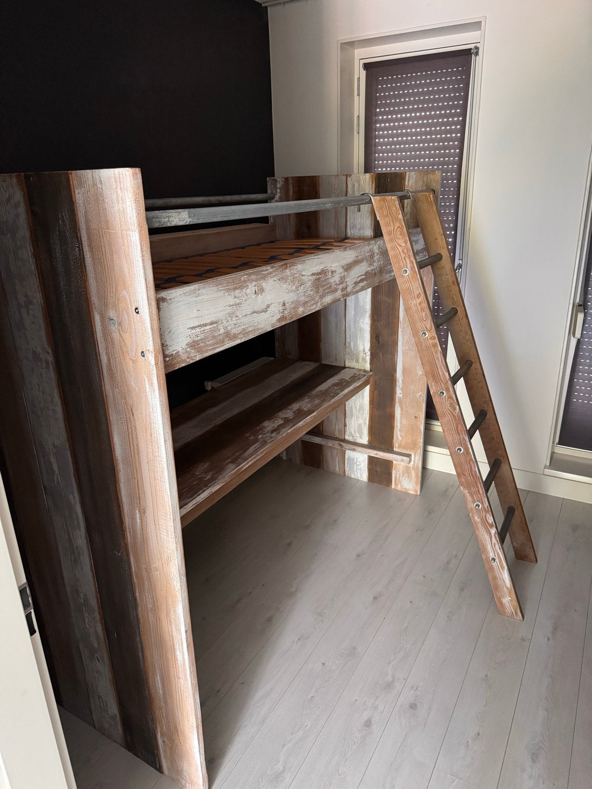 Robuust houten hoogslaper met bureau, Ophalen, Gebruikt, Eenpersoons, 200 cm