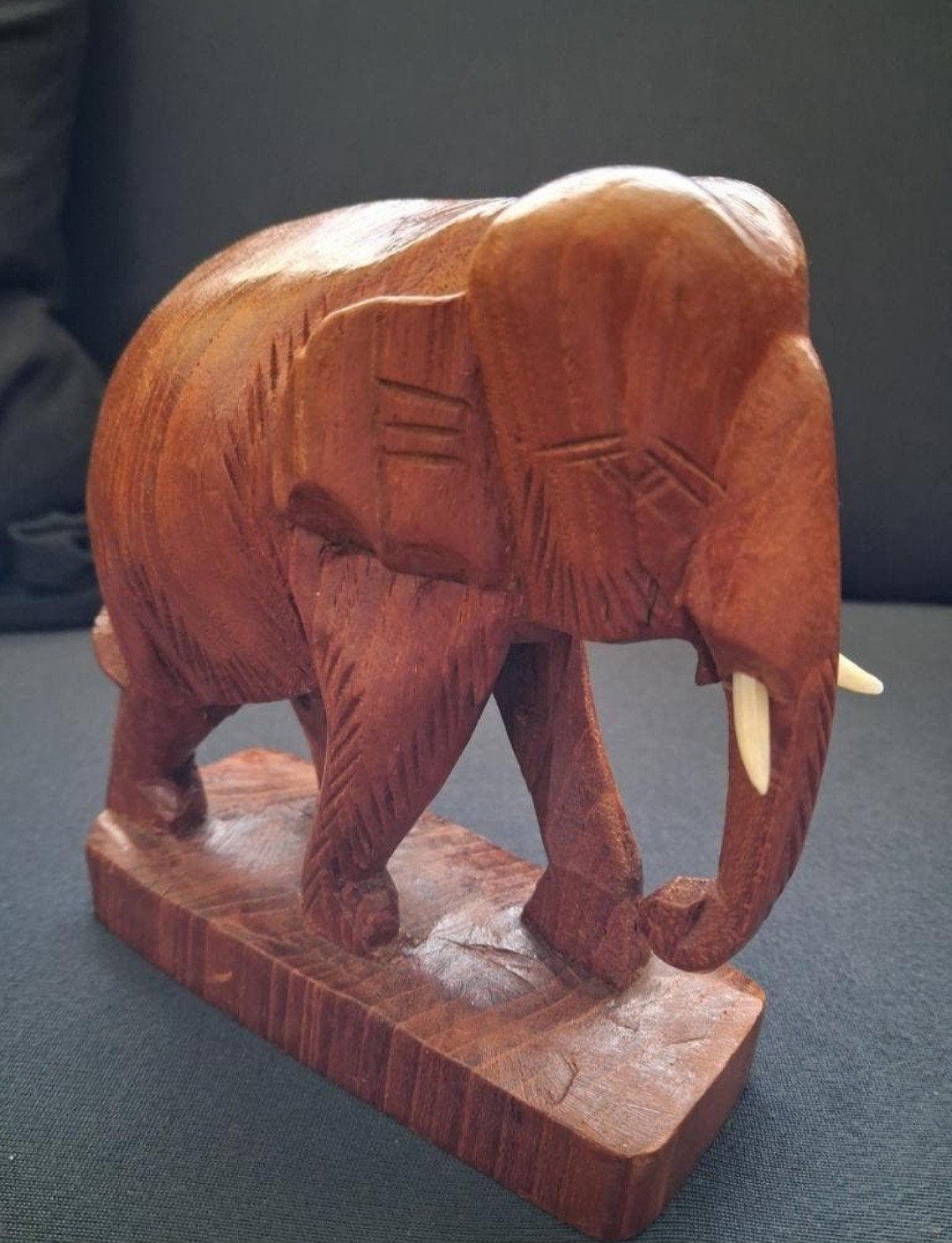 Schattige handgesneden Olifant & Wierookhouder met 7 olifant, Ophalen of Verzenden