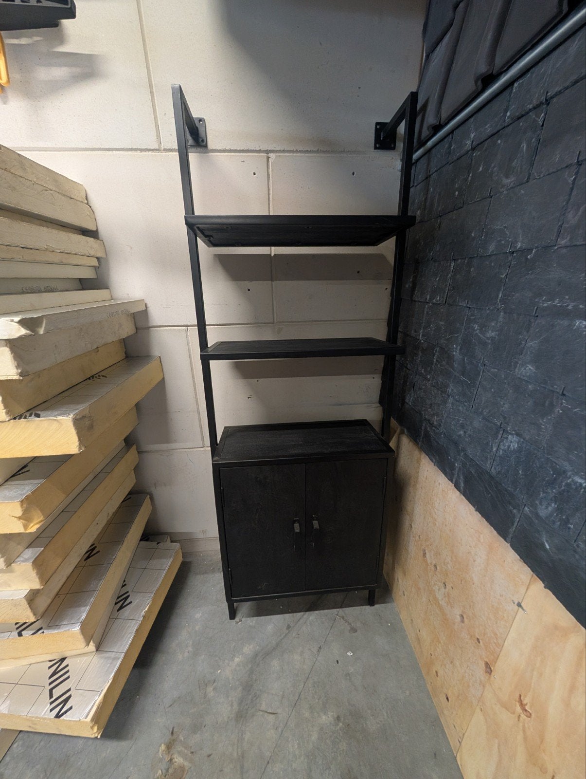 Zwarte wandkast met planken en opbergruimte 70x200 cm, 200 cm of meer, Minder dan 150 cm, 25 tot 50 cm, Ophalen