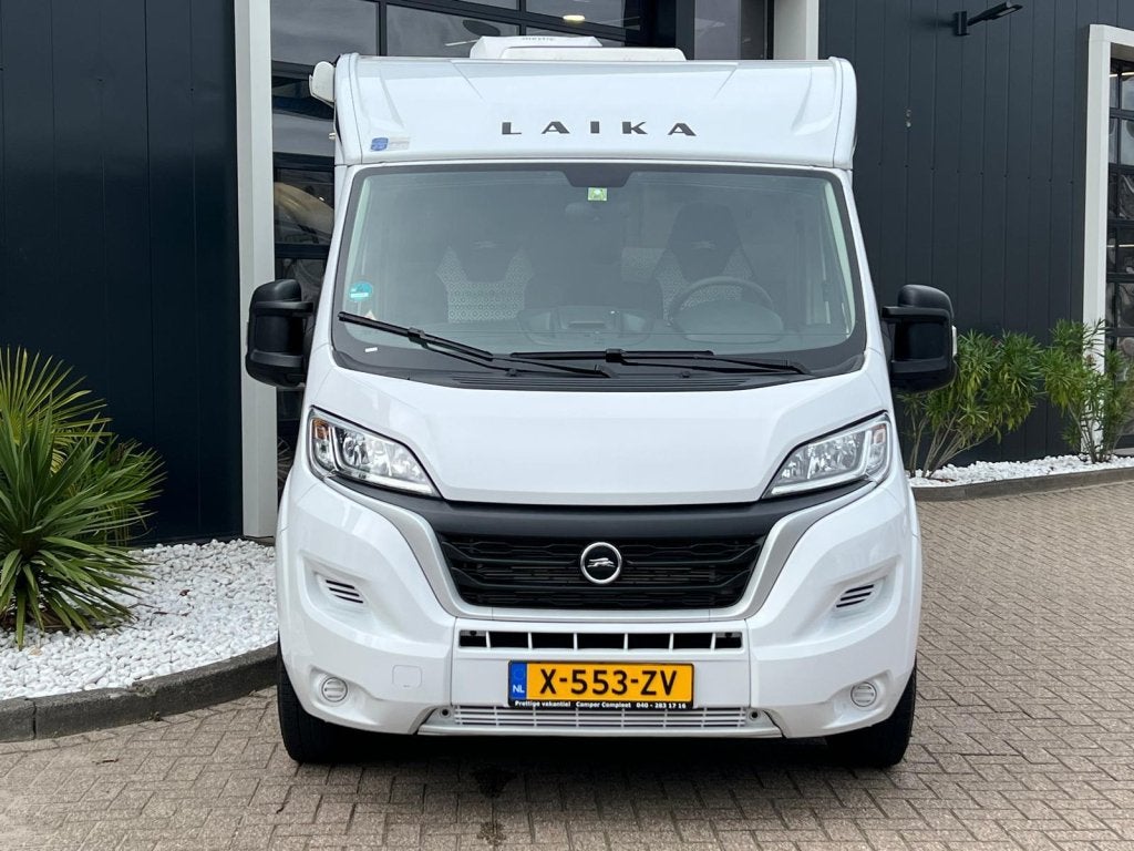Laika Compact 9 automaat, airco, enkelbedden, topstaat 2024, Automaat, Koelkast, Ringverwarming, Fiat