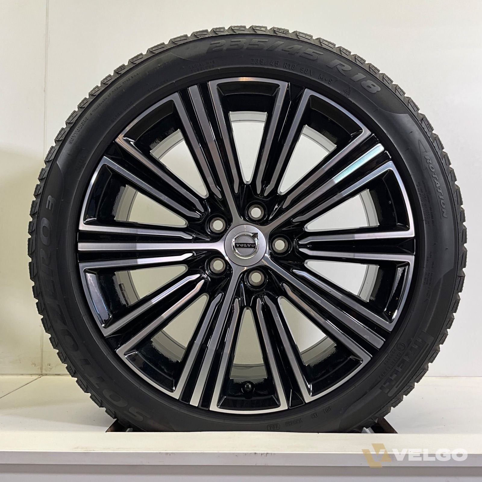 VOLVO V60 S60 VELGENSET + WINTERBANDEN 18 INCH, 18 inch, Gebruikt, -, -