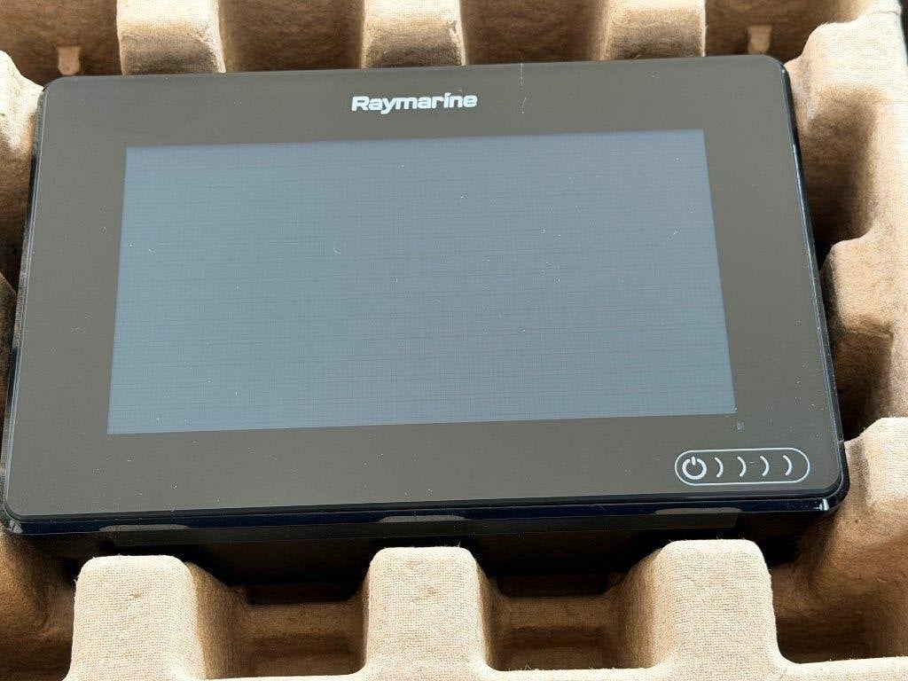 Raymarine Axiom 7 MDF multifunctioneel display kaartplotter, Watersport en Boten, Ophalen, Zo goed als nieuw, Kaartplotter of Fish Finder