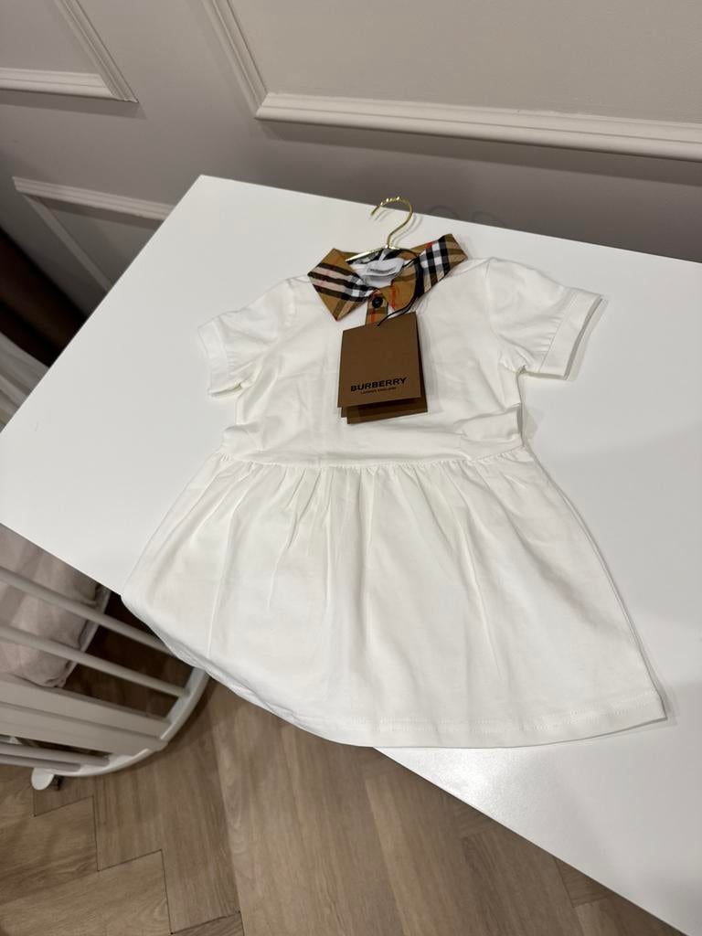 Burberry wit jurkje maat 74, Huis en Inrichting, Verzenden, Nieuw, Rechthoek