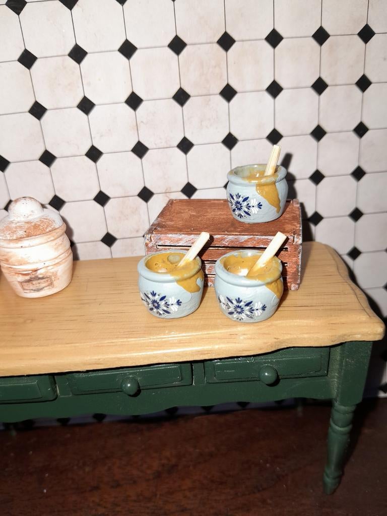 🍯 PPH 1.12 KEULSE POT MET MOSTERD 🍯, Ophalen of Verzenden, Poppenhuis