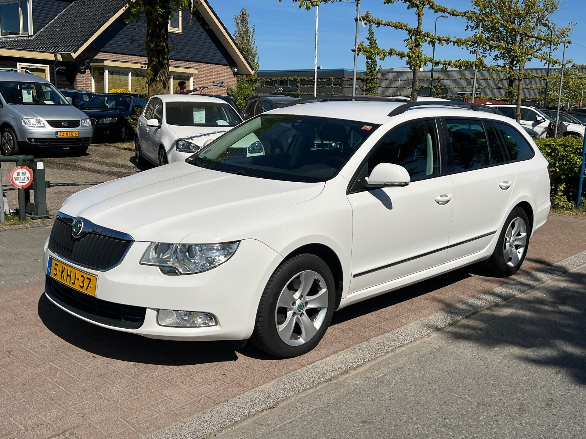 Skoda Superb Combi 1.4TSI Greentech Active * APK 14-05-2027!, Voorwielaandrijving, Euro 5, 125 pk, Gebruikt