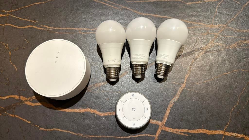 Ikea Tradfri hub, afstandsbediening en 3 E27 lampen, Led-lamp, Minder dan 30 watt, E27 (groot), Ophalen of Verzenden