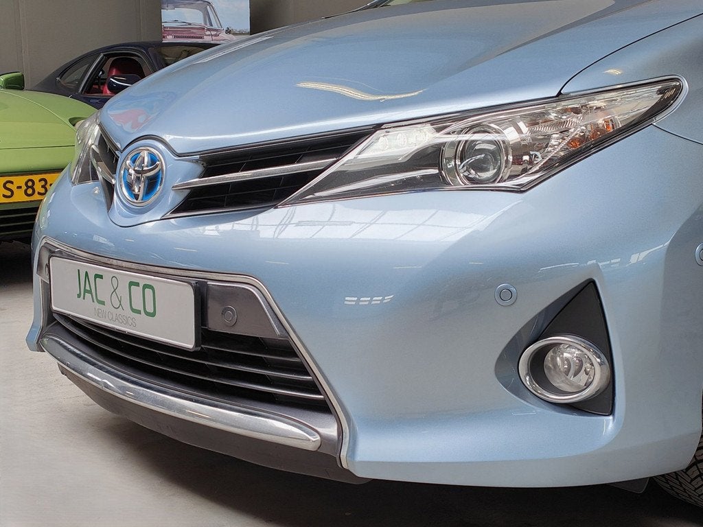 Toyota Auris 1.8 Hybrid Dynamic Apple CarPlay 1e eigenaar, Stof, Gebruikt, Zwart, 4 cilinders