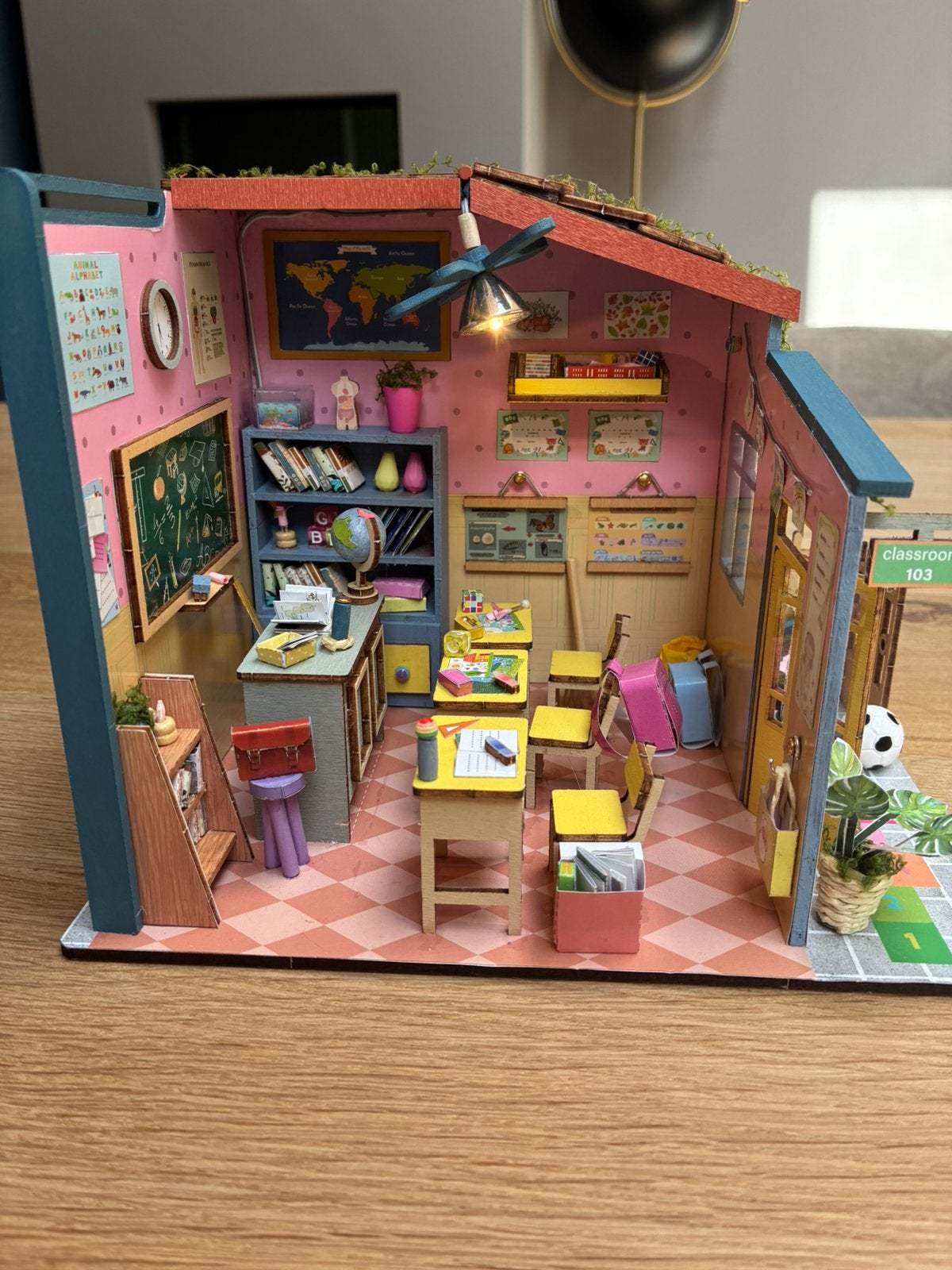 Mini schoolhuisje, Ophalen, Zo goed als nieuw, Poppenhuis