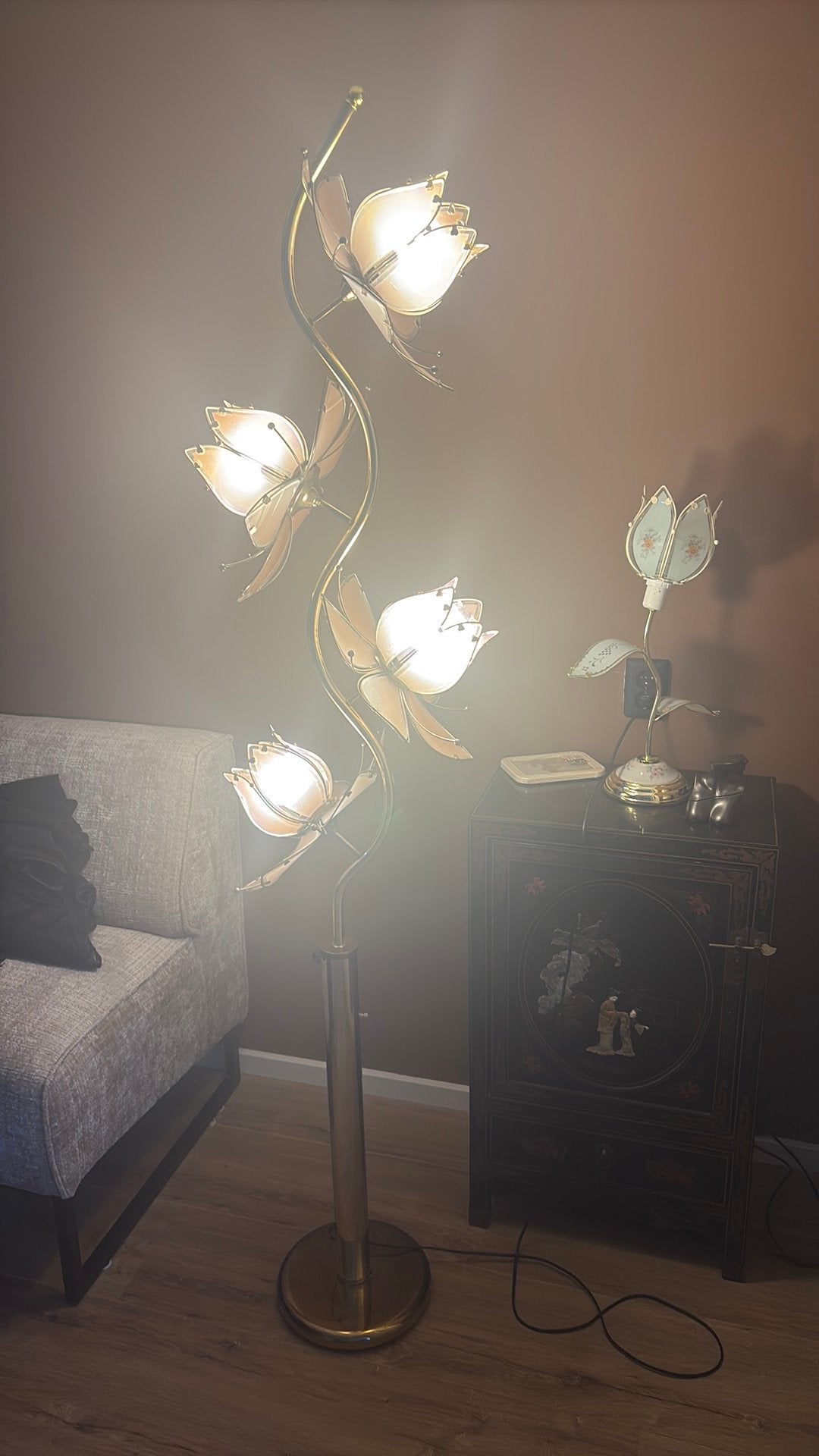 Lotus lamp, Huis en Inrichting, Lampen | Vloerlampen, Zo goed als nieuw, 150 tot 200 cm, Glas, Metaal, Verzenden