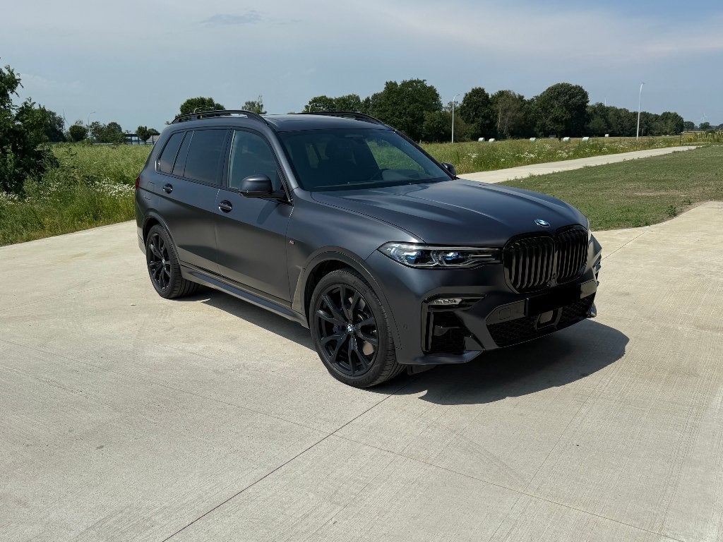 TE KOOP BMW X7 M50i IN NIEUWSTAAT, Auto's, Automaat, 4395 cc, X7, Vierwielaandrijving