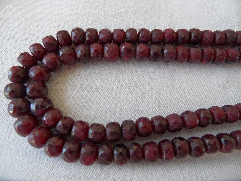 Natuurlijke robijnrode, granaat ? ketting, Sieraden, Tassen en Uiterlijk, Kettingen, Ophalen of Verzenden, Nieuw, Rood, Steen of Mineraal