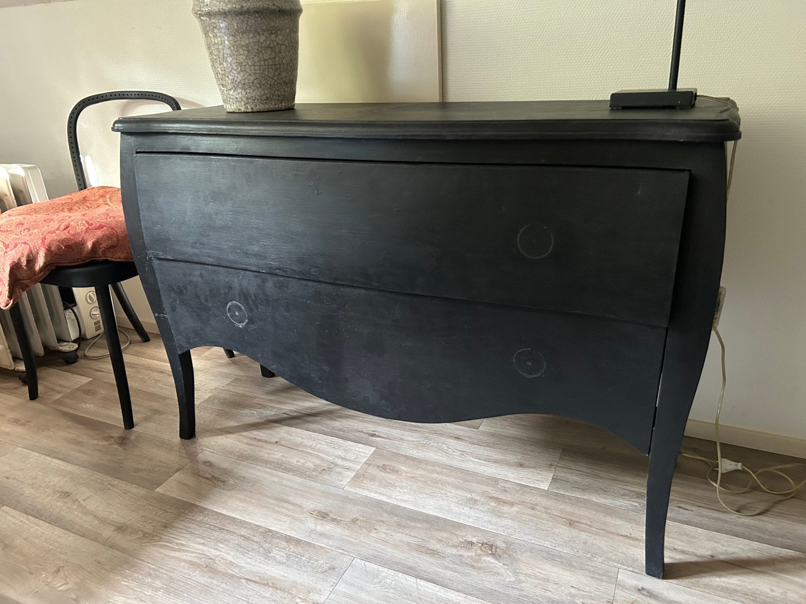 Zwarte commode kast met 2 lades, Huis en Inrichting, Kasten | Ladekasten, Ophalen, 100 tot 150 cm, 1 of 2 laden, Zo goed als nieuw