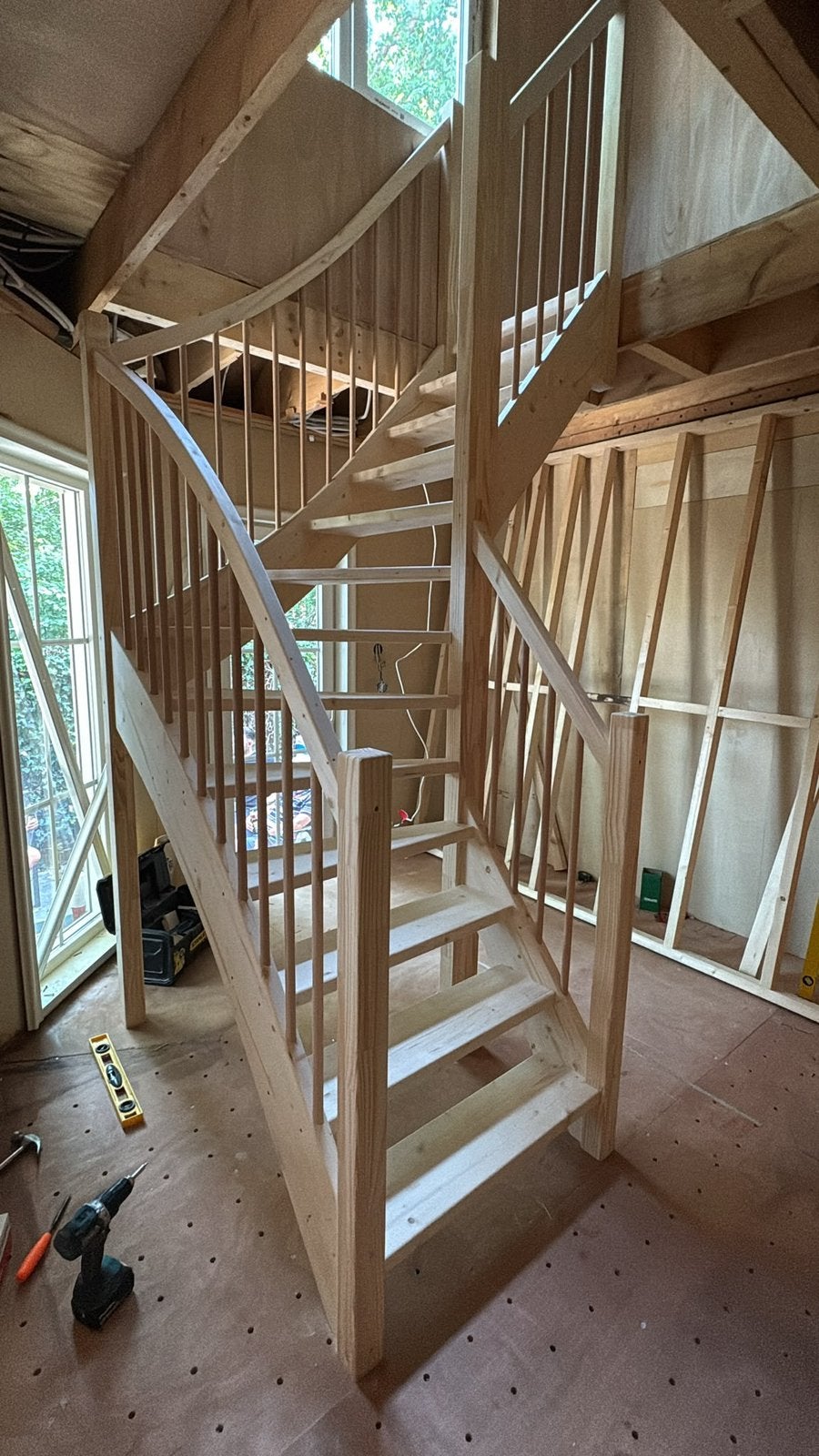 De goedkoopste vurenhouten trappen!!!, Doe-het-zelf en Verbouw, Ladders en Trappen, Ophalen, Zo goed als nieuw, 2 tot 4 meter