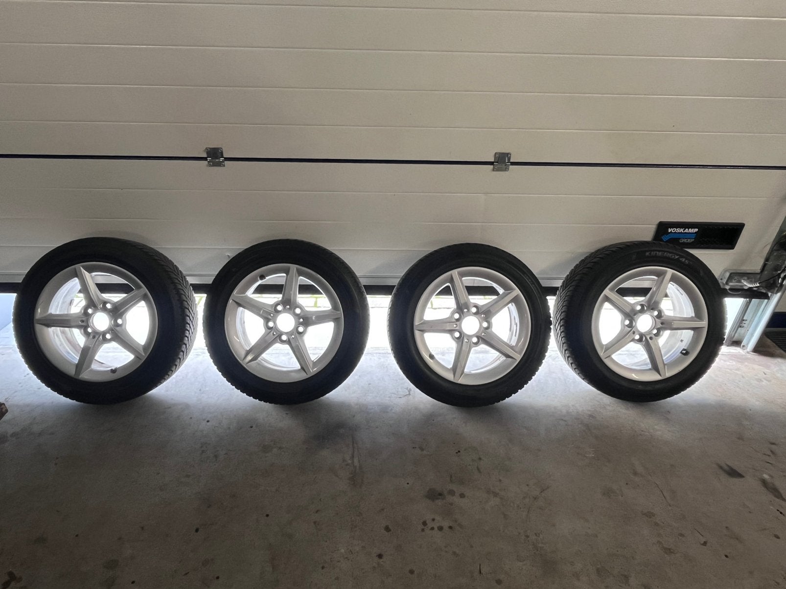 16 inc BMW velgen met hankook all season banden, Auto-onderdelen, Ophalen, Gebruikt, 16 inch, Banden en Velgen