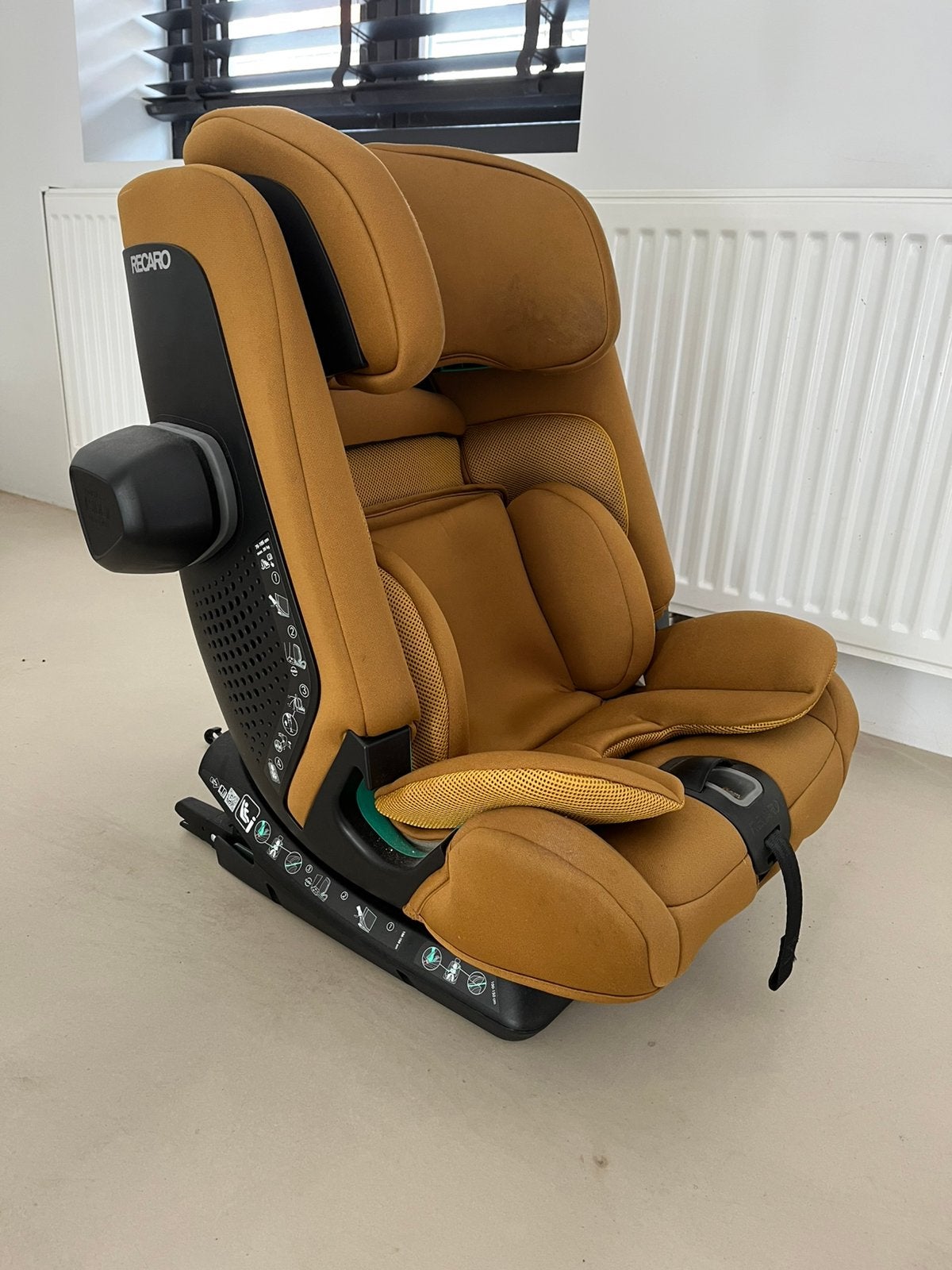 Autostoel Recardo isofix okergeel, Gebruikt, Slaapstand, 9 t/m 36 kg, Isofix