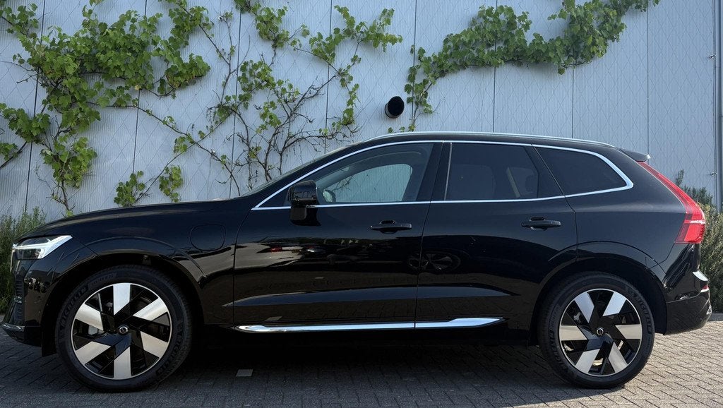 Volvo XC60 2.0 T8 Plug-in Hybrid AWD Plus Bright | Panoramad, Auto's, Volvo, 12 maanden, Gebruikt, Euro 6, 4 cilinders