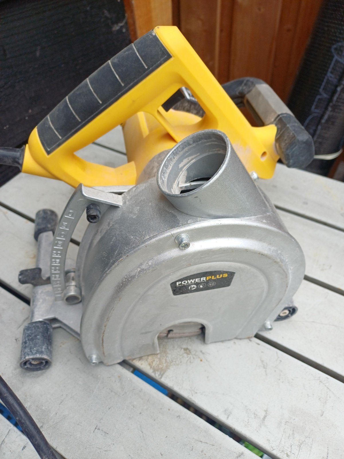 Powerplus POWX0650 Muurfrees - 1800W, 45mm zaagdiepte, Ophalen, Gebruikt, Overige typen, Powerplus