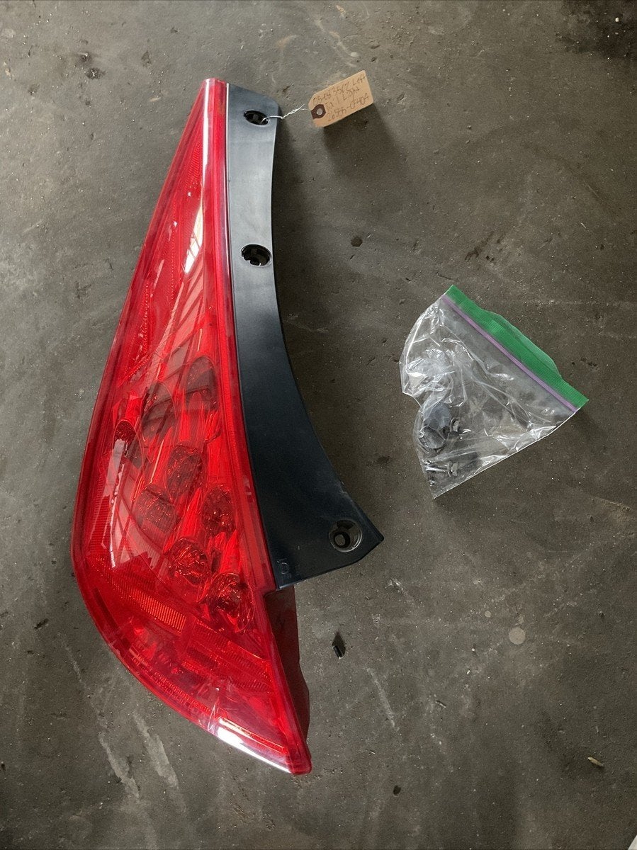 GEZOCHT! Linker led achterlicht Nissan 350Z, Ophalen of Verzenden, Nissan