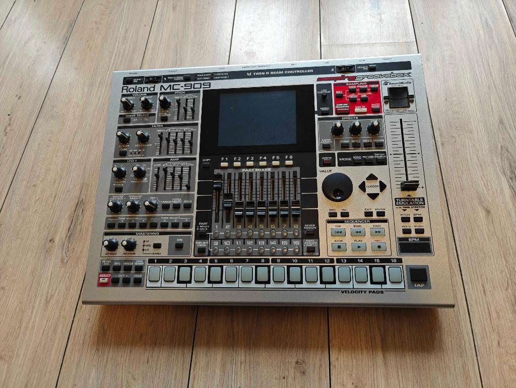 Roland MC909, Ophalen, Roland, Overige aantallen, Zo goed als nieuw