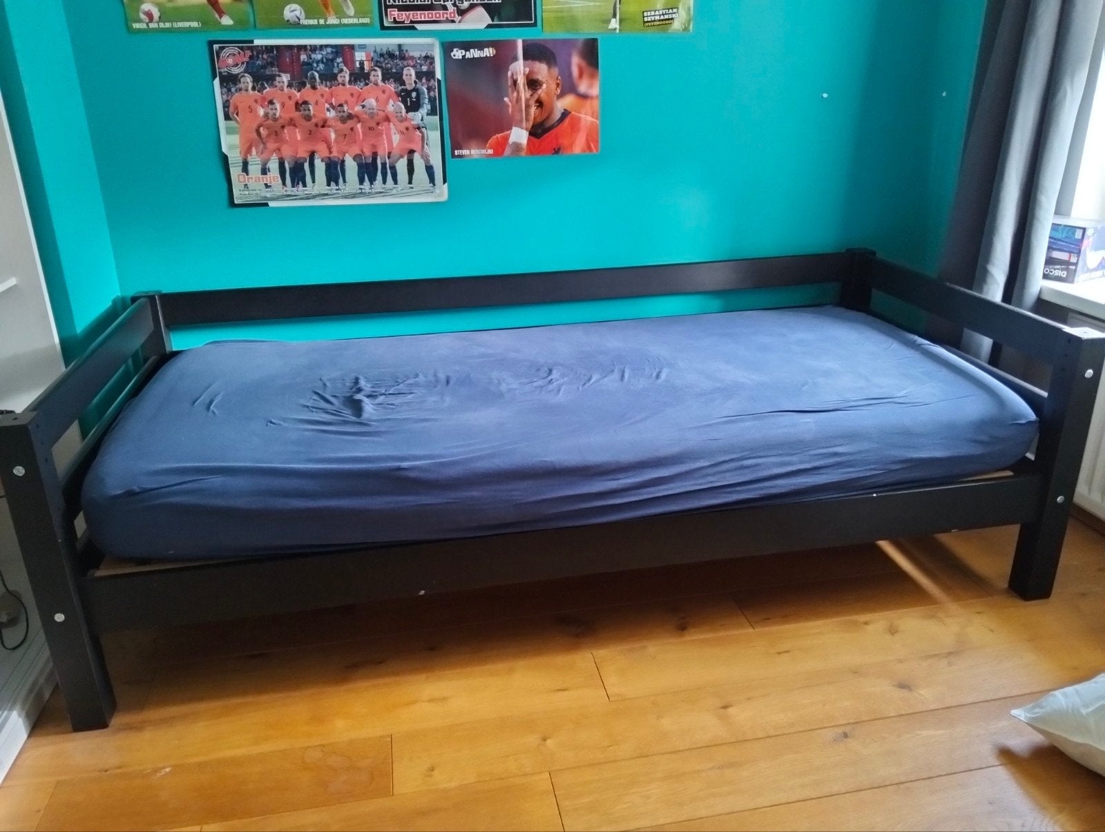 Tiener bed matrasmaat 90 x 200, Huis en Inrichting, Ophalen, 90 cm, Eenpersoons, Zwart