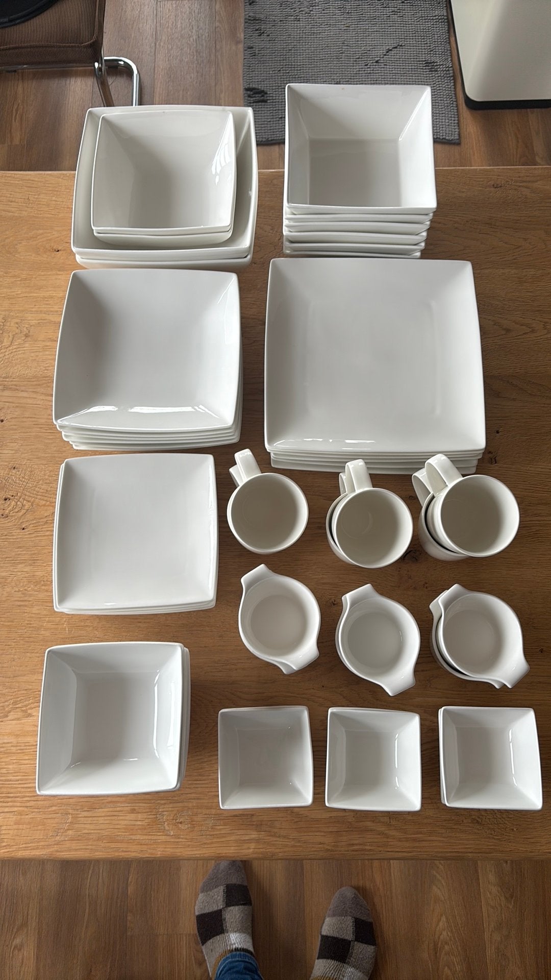 52 delig wit servies - 6 van elk - 4 dekschalen - Yong, Ophalen, Steen, Overige merken, Zo goed als nieuw