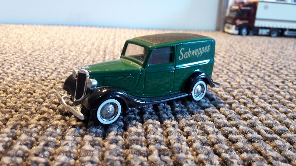 Solido Ford V8 1:43, Ophalen of Verzenden, Gebruikt, Auto, Solido