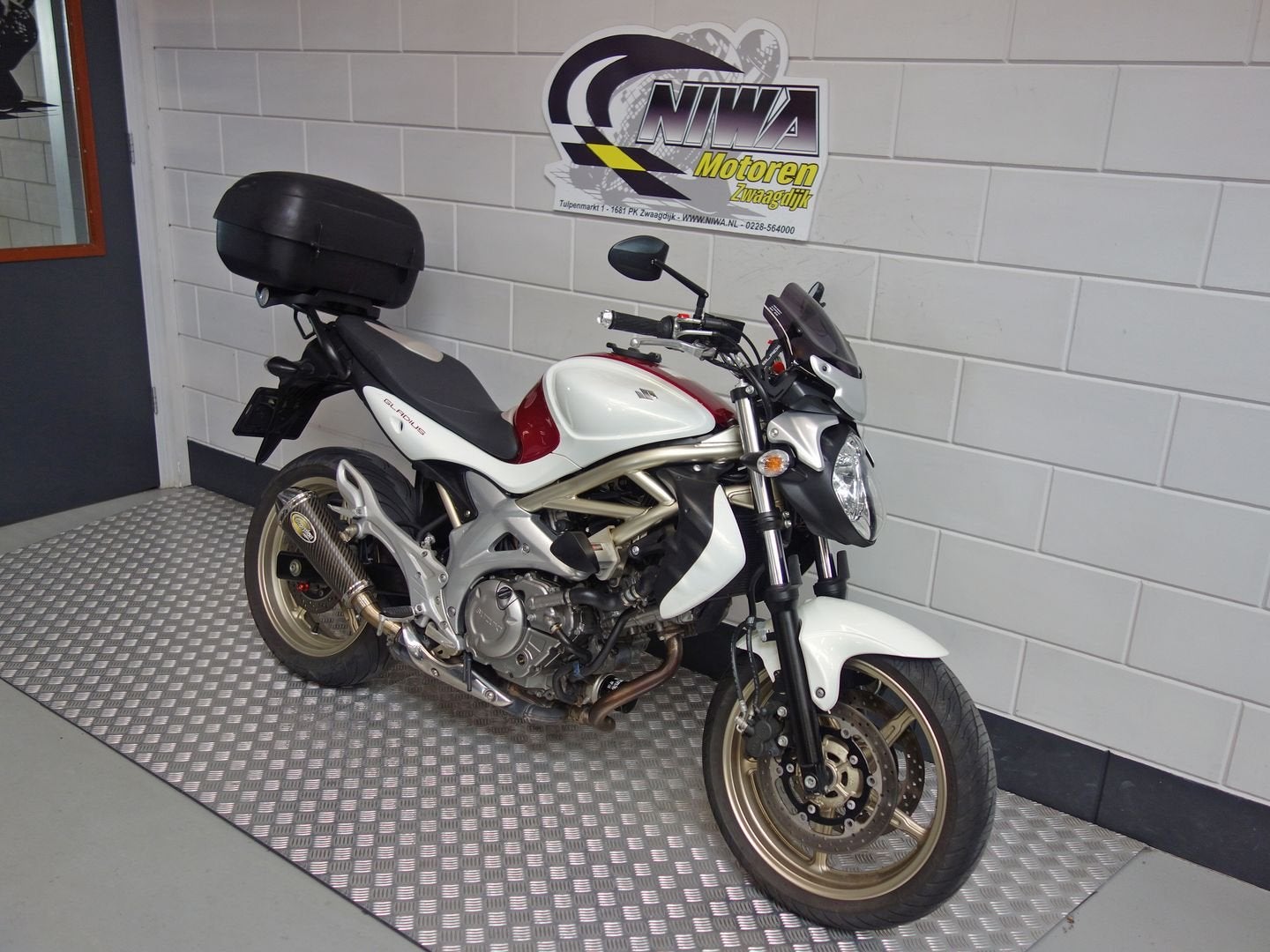 SUZUKI SFV 650 GLADIUS, SUZUKI, 4 cilinders, Motorrijbewijs A, Bedrijf