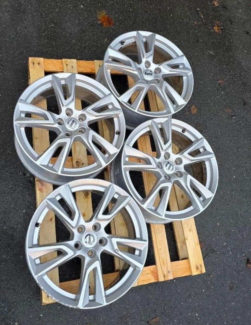 Volvo 18 inch velgen 7.5j et50.5 lichte gebruiksporen, Ophalen